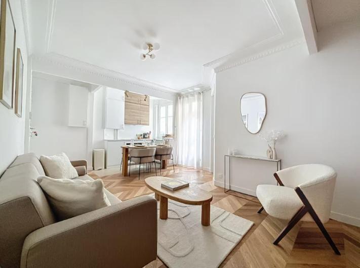 Modern Center With Big Terrace Appartement *